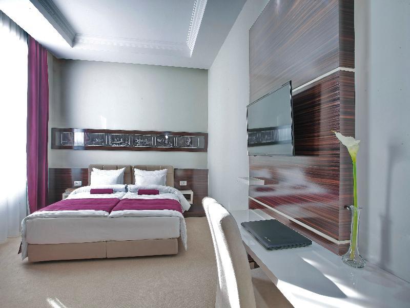 Hotel Theater Belgrade Garni Экстерьер фото