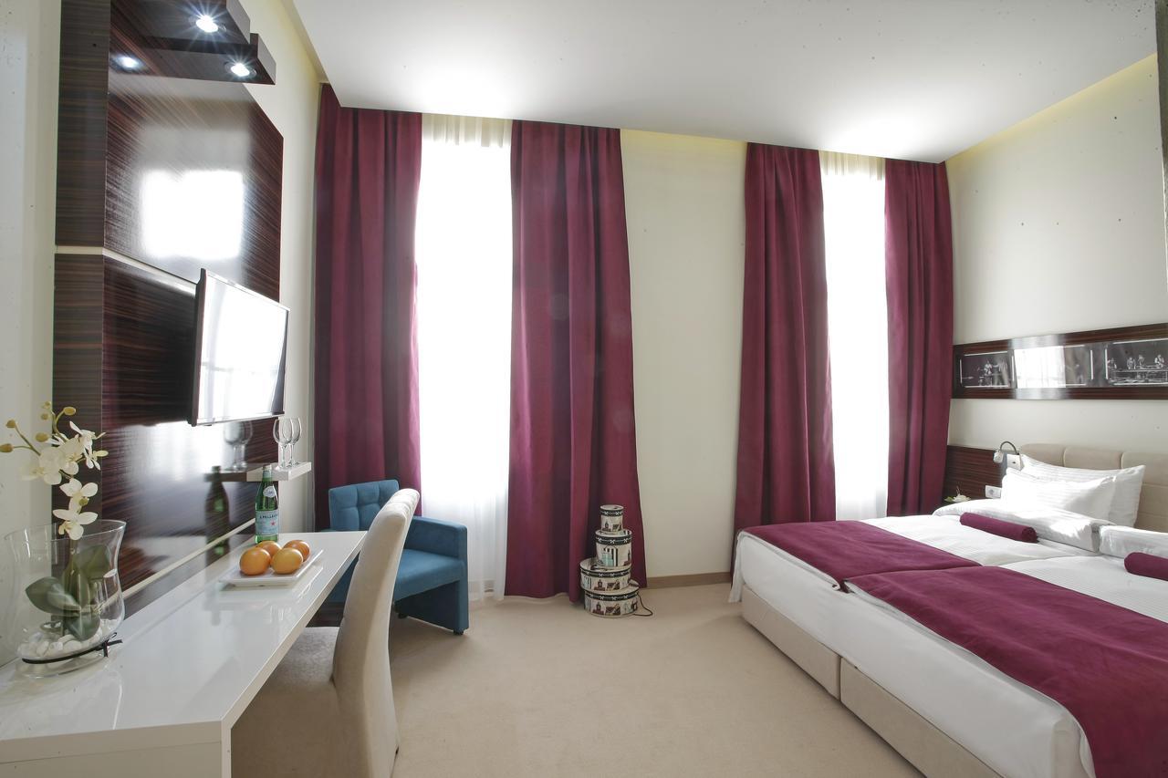 Hotel Theater Belgrade Garni Экстерьер фото